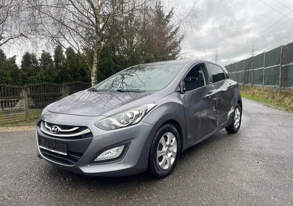 Hyundai I30 cena 18900 przebieg: 130000, rok produkcji 2014 z Jarosław małe 121